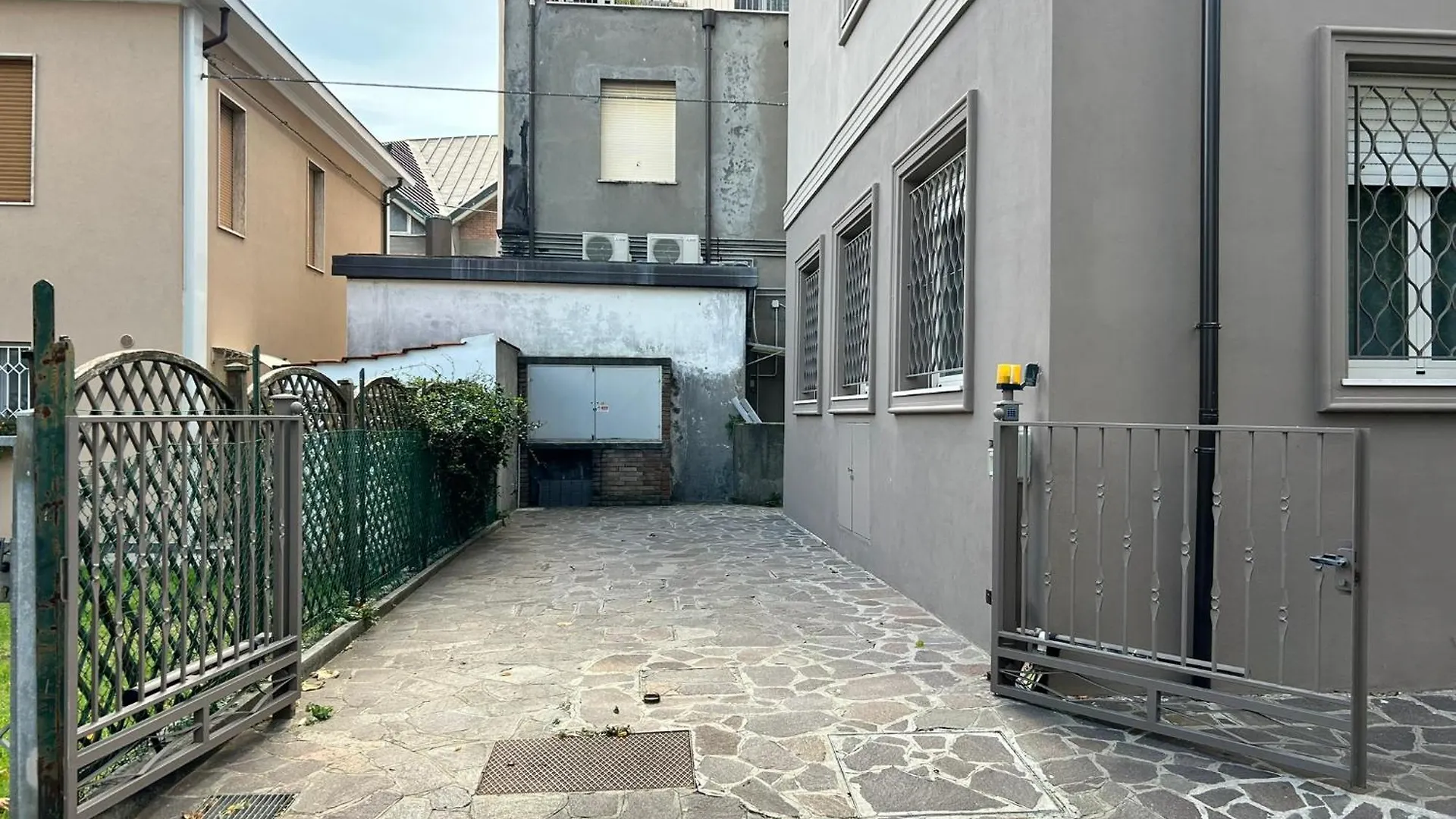 Moderno Bilocale A 90M Dal Mare Con Posto Auto - Residence Cinzia リミニ