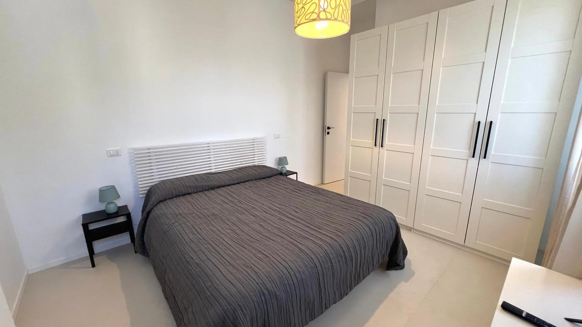 アパート Moderno Bilocale A 90M Dal Mare Con Posto Auto - Residence Cinzia リミニ